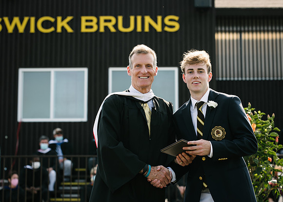 graduation21_diploma_ah_0193