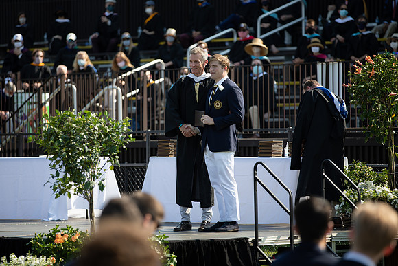graduation21_diploma_gh_0617