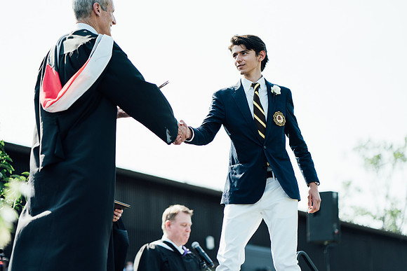 graduation21_diploma_jk_8620