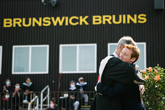 graduation21_diploma_ah_0214