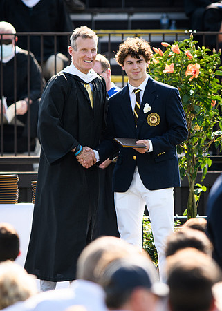 graduation21_diploma_wkl_4973