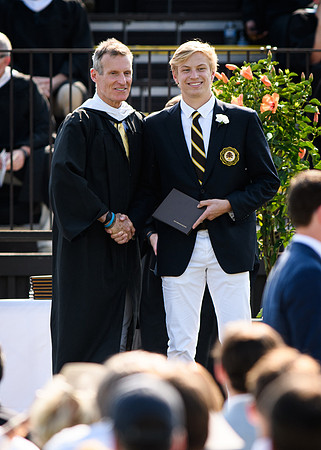 graduation21_diploma_wkl_4929