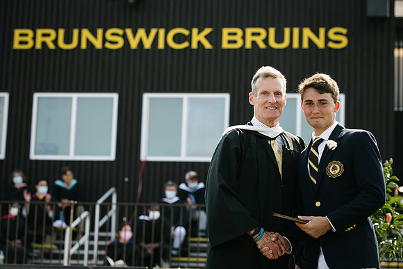 graduation21_diploma_ah_0205