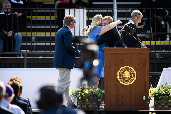 graduation21_diploma_wkl_4977