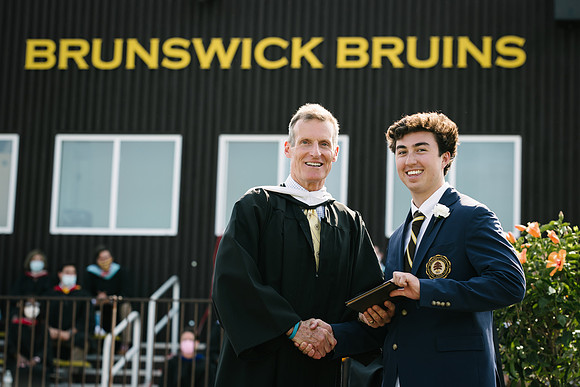 graduation21_diploma_ah_0213