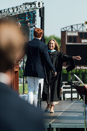 graduation21_diploma_jk_8773