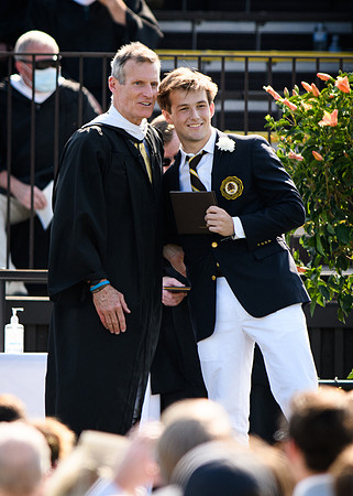 graduation21_diploma_wkl_5062