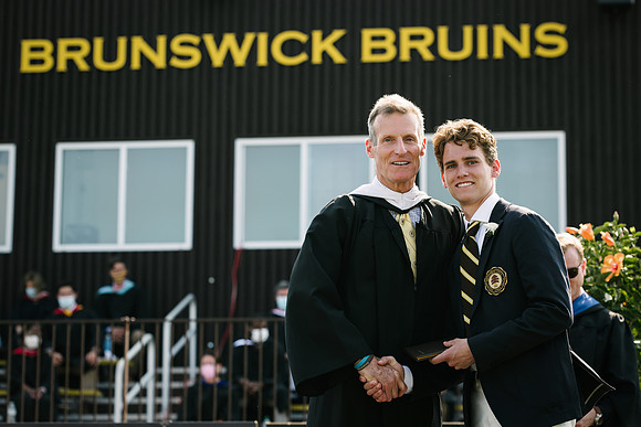 graduation21_diploma_ah_0229b