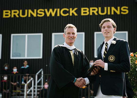 graduation21_diploma_ah_0219