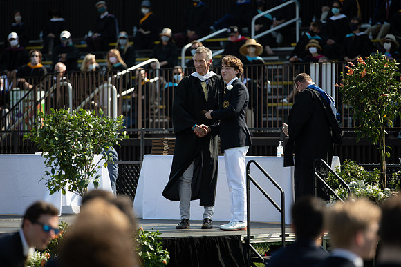 graduation21_diploma_gh_0614
