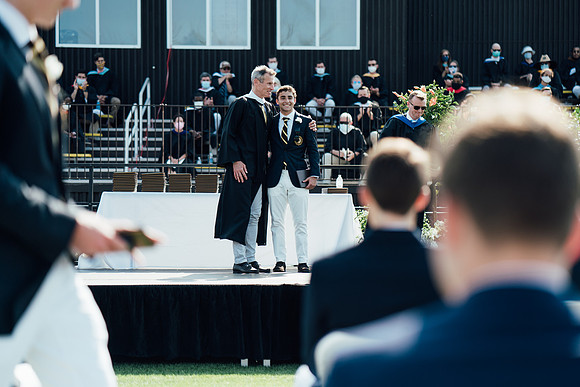 graduation21_diploma_jk_8687