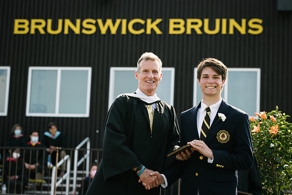 graduation21_diploma_ah_0210