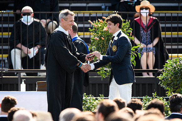 graduation21_diploma_wkl_5067