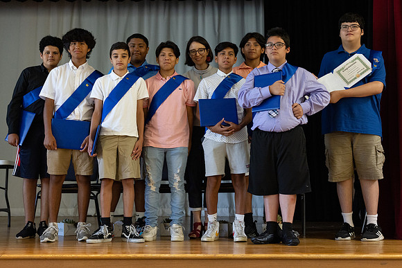 horizons_graduation22_gh_0049