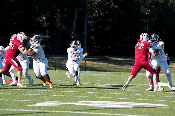 football_nepsac19_rmcc_5531