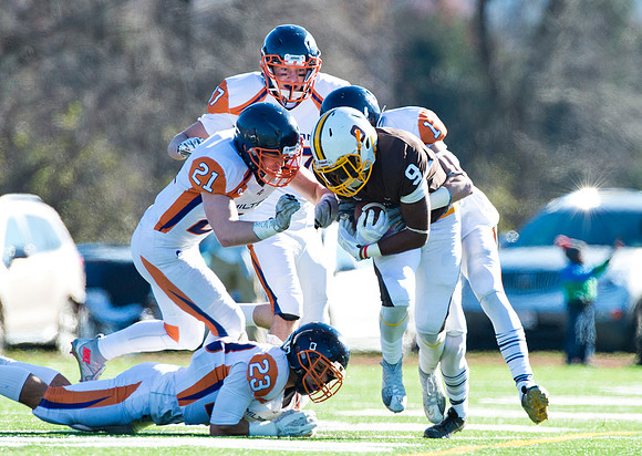 football_nepsac15_db_7901
