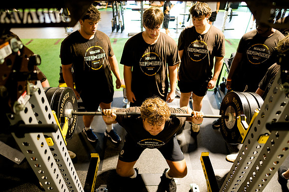 football_liftforlife25_ah_0126