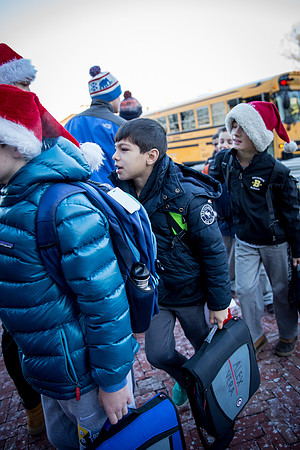 holiday_handshake16_jfess__4815