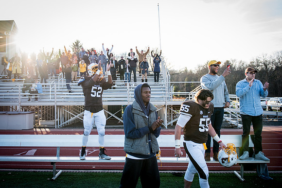 football_nepsac15_wkl_0813