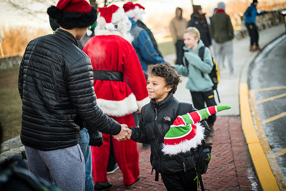 holiday_handshake16_wkl_0090
