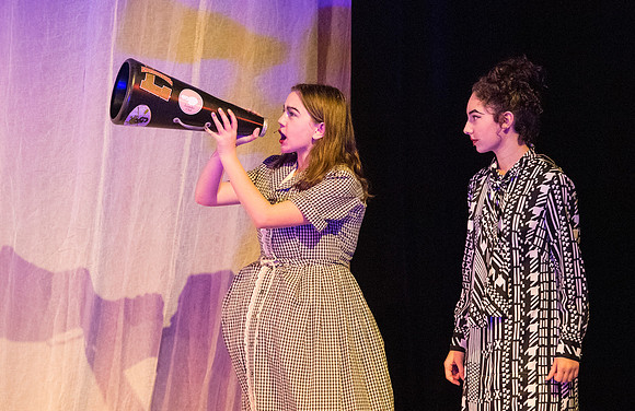 jamesgiantpeach_ms_dburns_2309