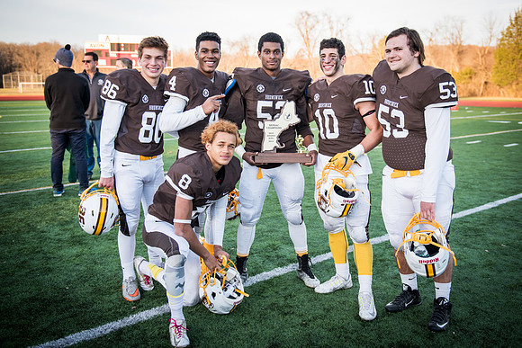 football_nepsac15_wkl_1129
