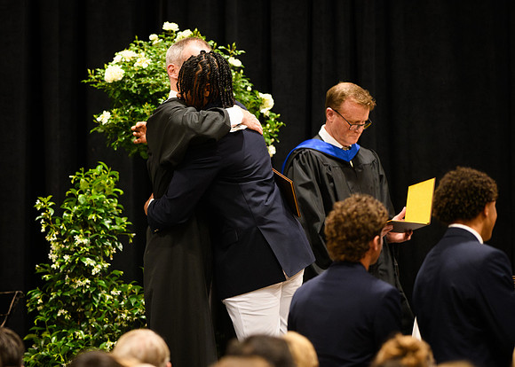 graduation25_diploma_wkl1_4694