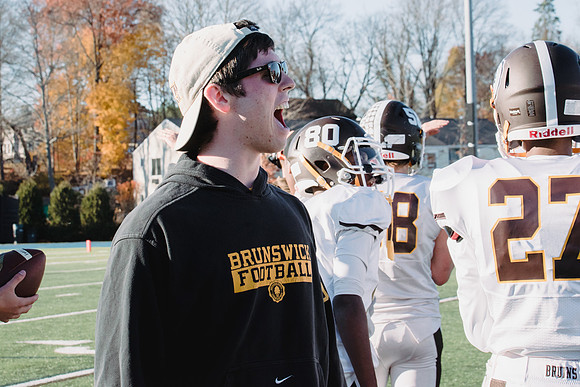 football_nepsac16_hp_3043