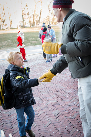 holiday_handshake16_jfess__4669