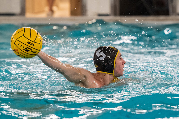 waterpolo_2021-10-09_varsitya_dburns_4280
