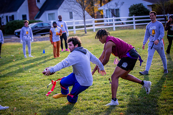 turkeybowl24_us_jfess2_1574