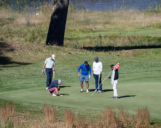 hc24_alumnigolf_dburns1_2433