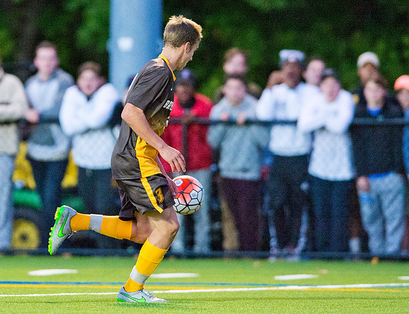 hc15_soccer_dburns_2821