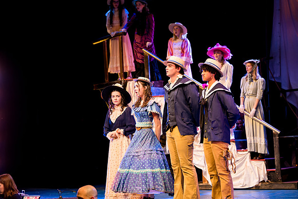 hmspinafore_springmusical25_fri_us_ah_0101