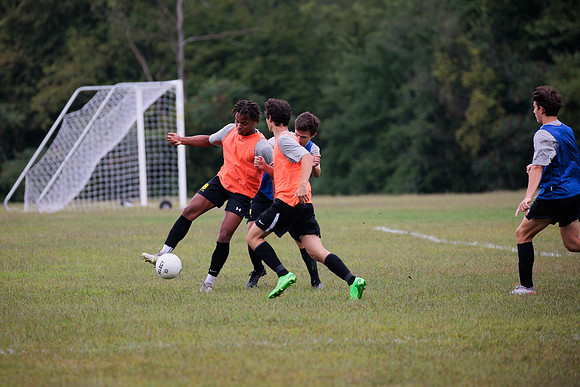 randolphvt2223_tripsoccerpre_scrimmage_bdf2_9443