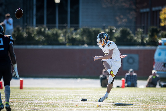 football_nepsac16_wkl_3788