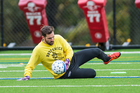 alumni_soccer16_db_7843