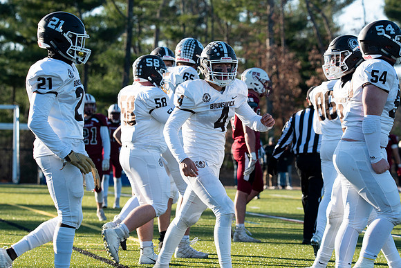 football_nepsac19_rmcc_5867