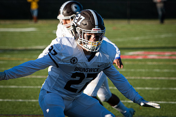 football_nepsac19_wkl5_3138