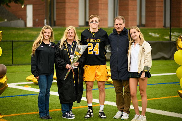 lacrosse_2025-05-13_seniorday_wkl1_8435
