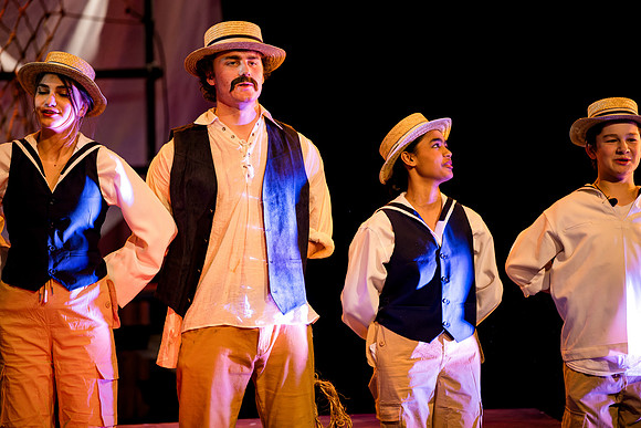 hmspinafore_springmusical25_sat2_us_ah_0112