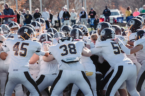 football_nepsac16_hp_2414
