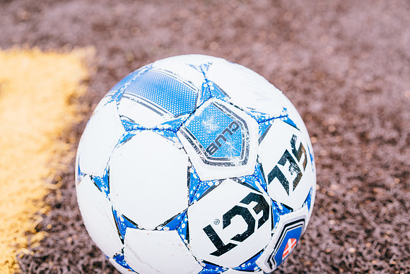 alumni_soccer16_jk_2096