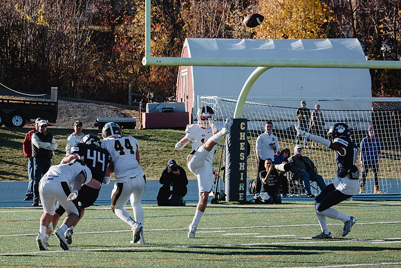 football_nepsac16_hp_2993