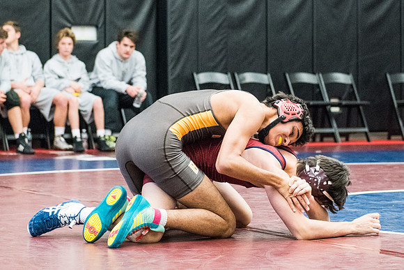 wrestling_2017-12-06_dburns_1040
