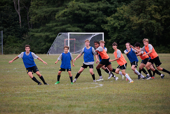 randolphvt2223_tripsoccerpre_scrimmage_bdf2_9455