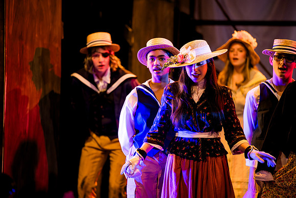 hmspinafore_springmusical25_sat2_us_ah_0200