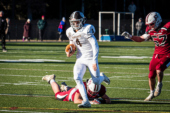 football_nepsac19_wkl5_3164