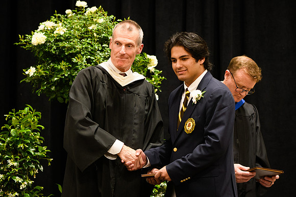 graduation25_diploma_wkl1_5021