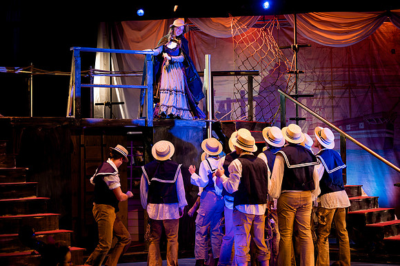 hmspinafore_springmusical25_sat2_us_ah_0044